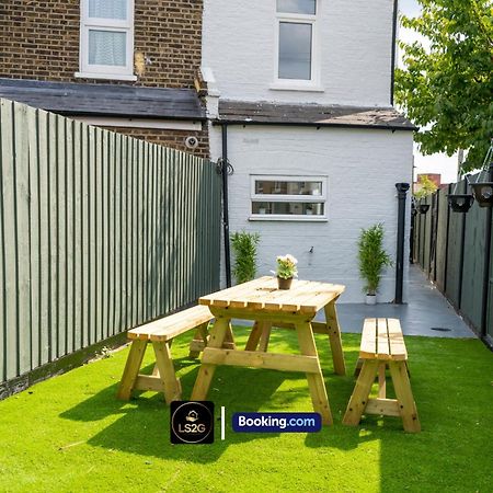 Stunning House By Ls2G Short Lets & Serviced Accommodation Greater London With Free Wifi المظهر الخارجي الصورة