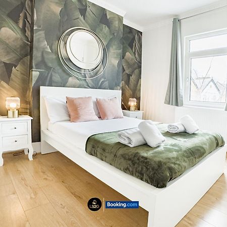 Stunning House By Ls2G Short Lets & Serviced Accommodation Greater London With Free Wifi المظهر الخارجي الصورة