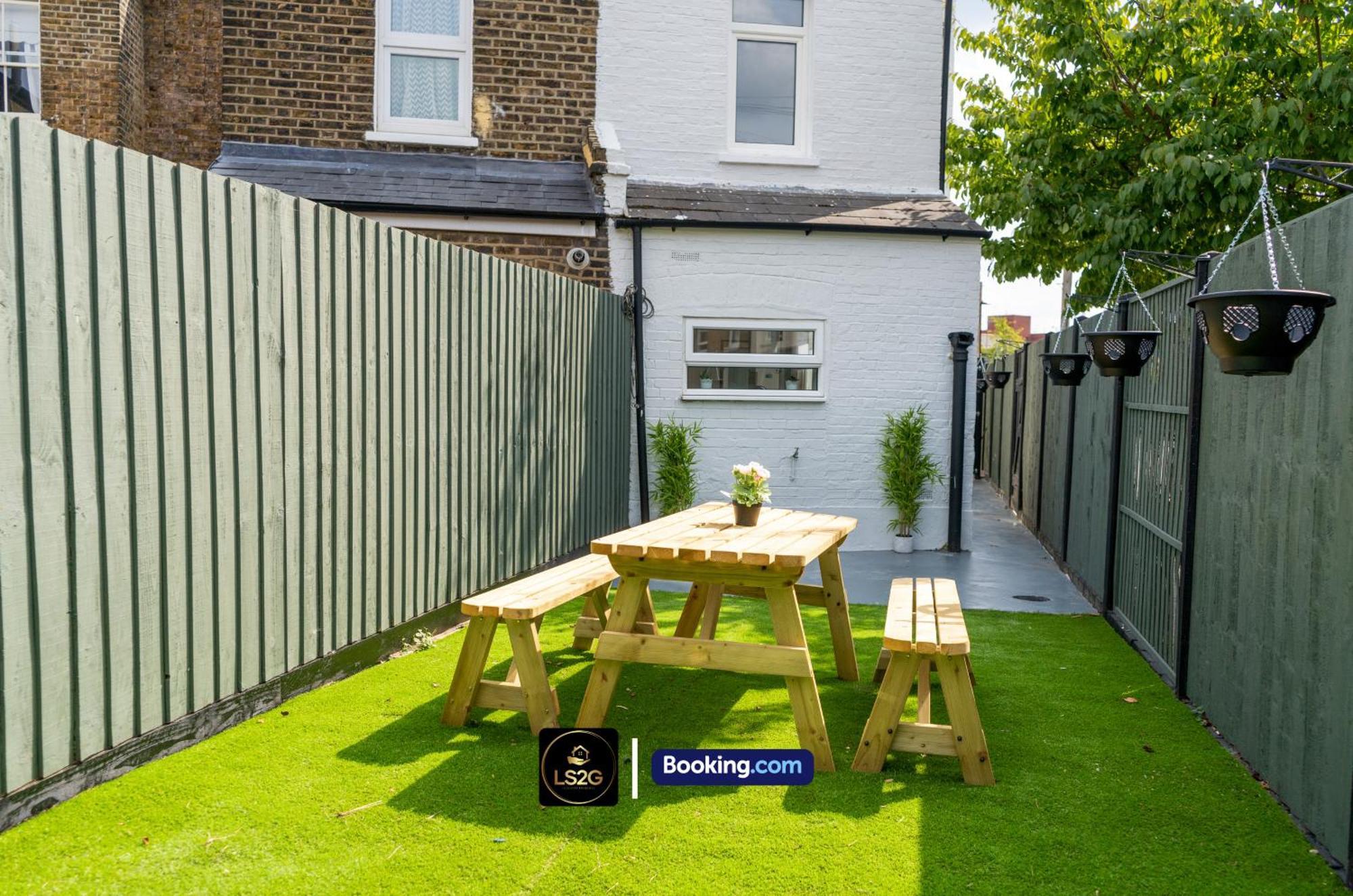Stunning House By Ls2G Short Lets & Serviced Accommodation Greater London With Free Wifi المظهر الخارجي الصورة