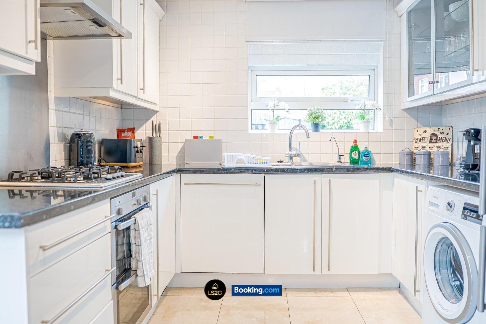 Stunning House By Ls2G Short Lets & Serviced Accommodation Greater London With Free Wifi المظهر الخارجي الصورة