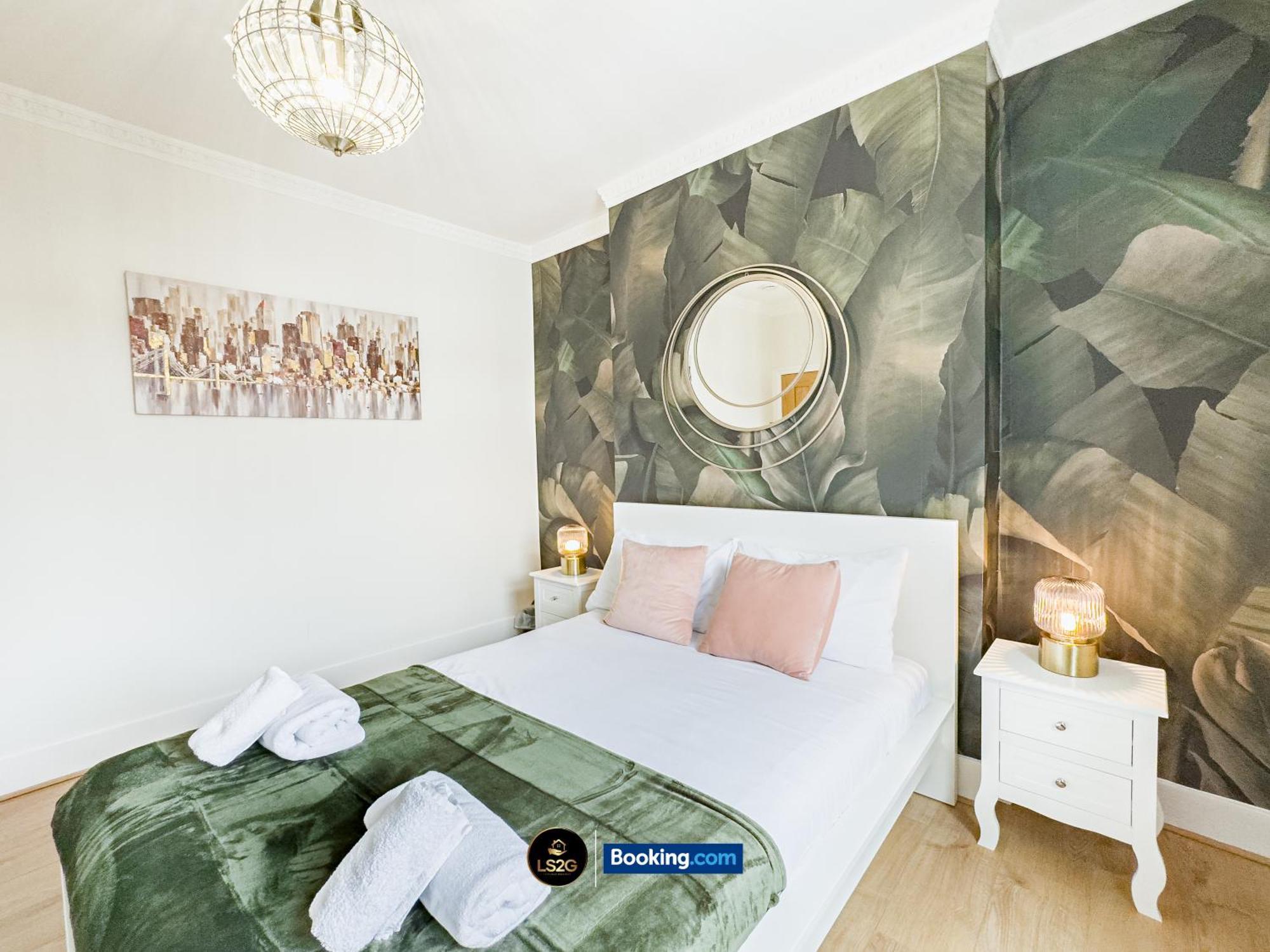 Stunning House By Ls2G Short Lets & Serviced Accommodation Greater London With Free Wifi المظهر الخارجي الصورة