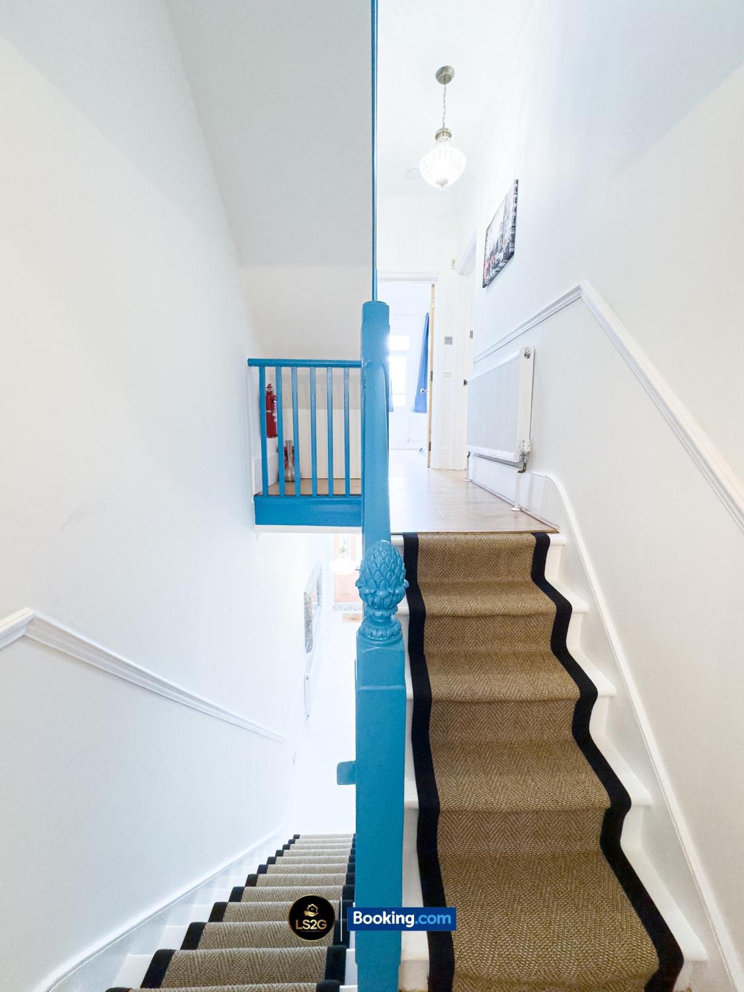 Stunning House By Ls2G Short Lets & Serviced Accommodation Greater London With Free Wifi المظهر الخارجي الصورة