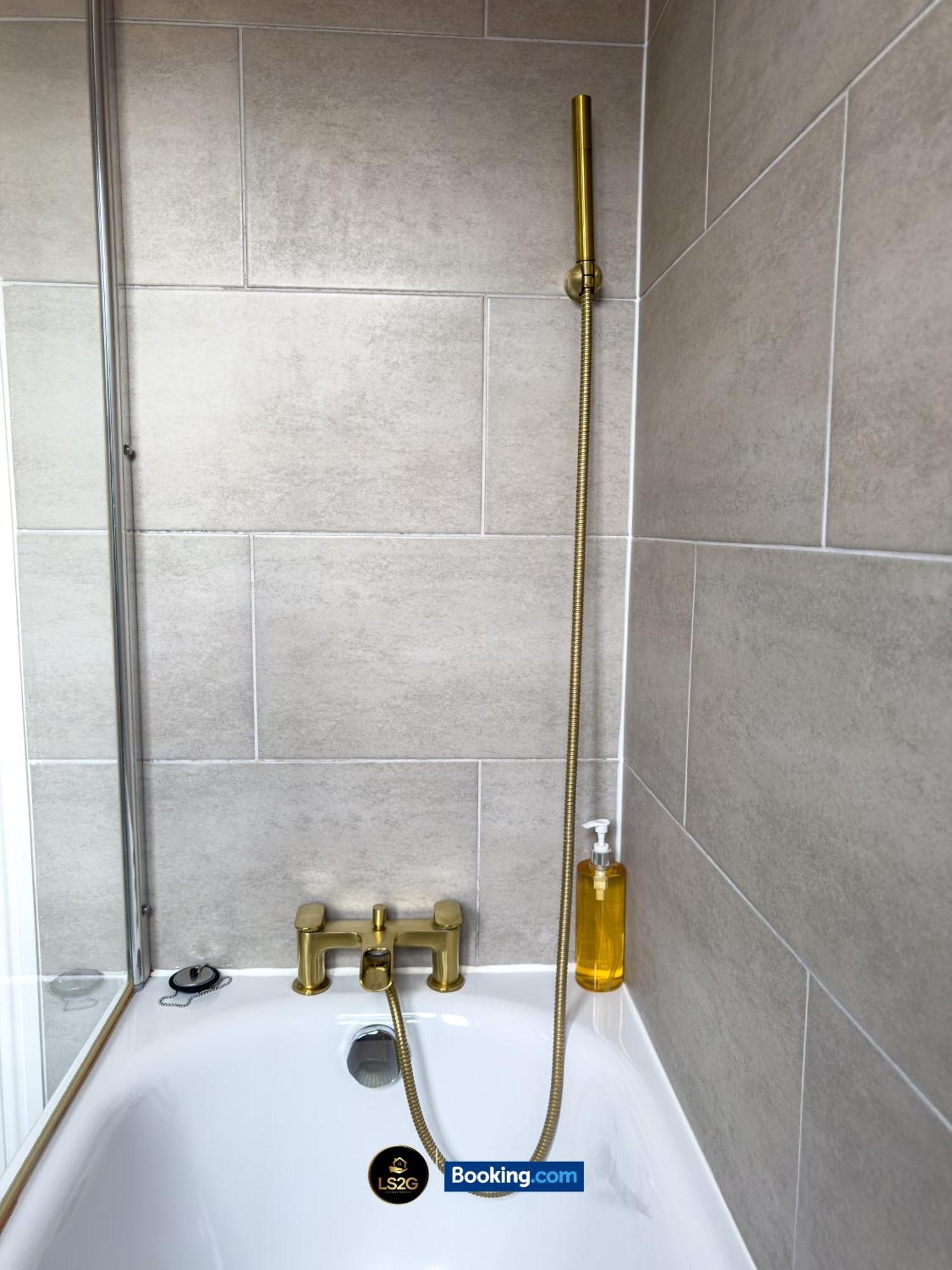 Stunning House By Ls2G Short Lets & Serviced Accommodation Greater London With Free Wifi المظهر الخارجي الصورة
